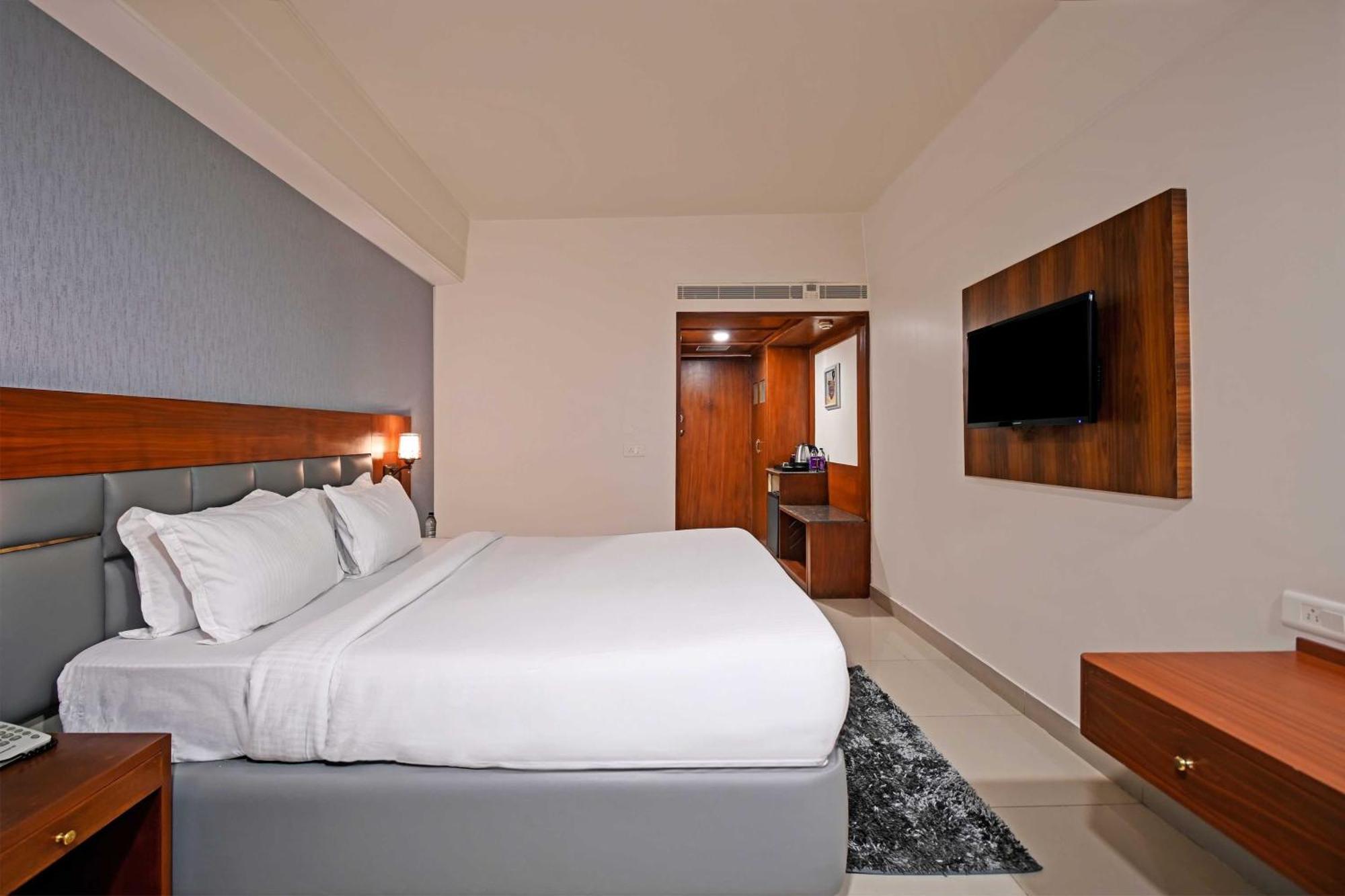 Palette Madhapur Hotell Hyderabad Eksteriør bilde