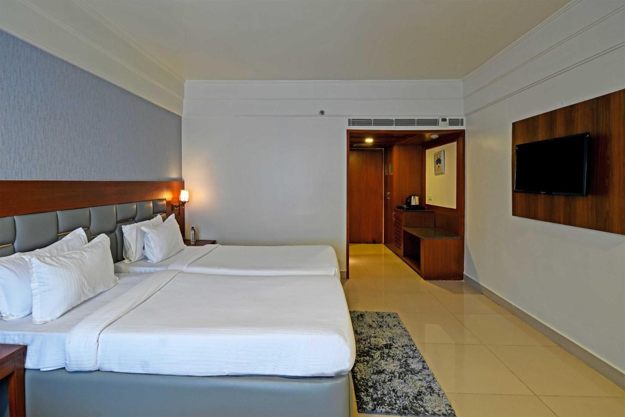 Palette Madhapur Hotell Hyderabad Eksteriør bilde