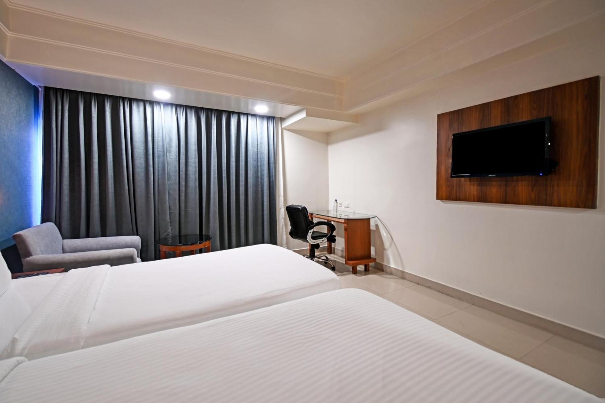 Palette Madhapur Hotell Hyderabad Eksteriør bilde